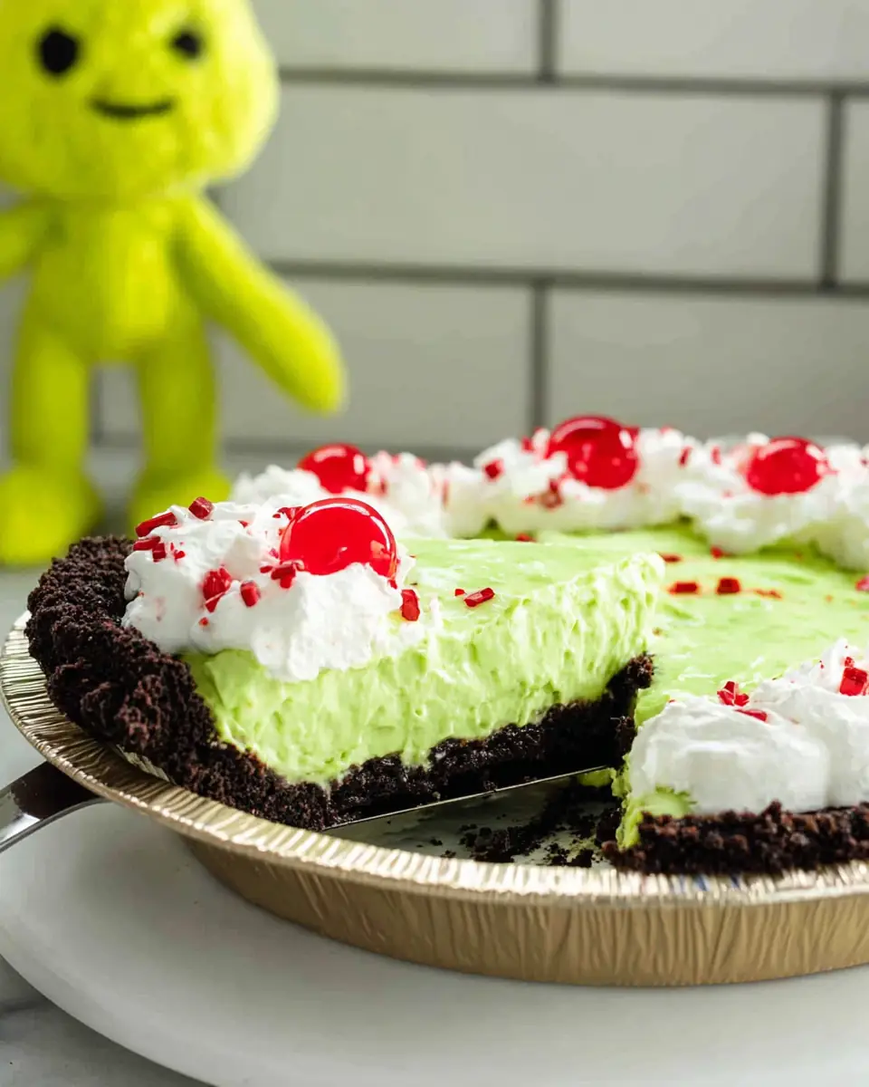 A delicious plate of No-Bake Grinch Pie