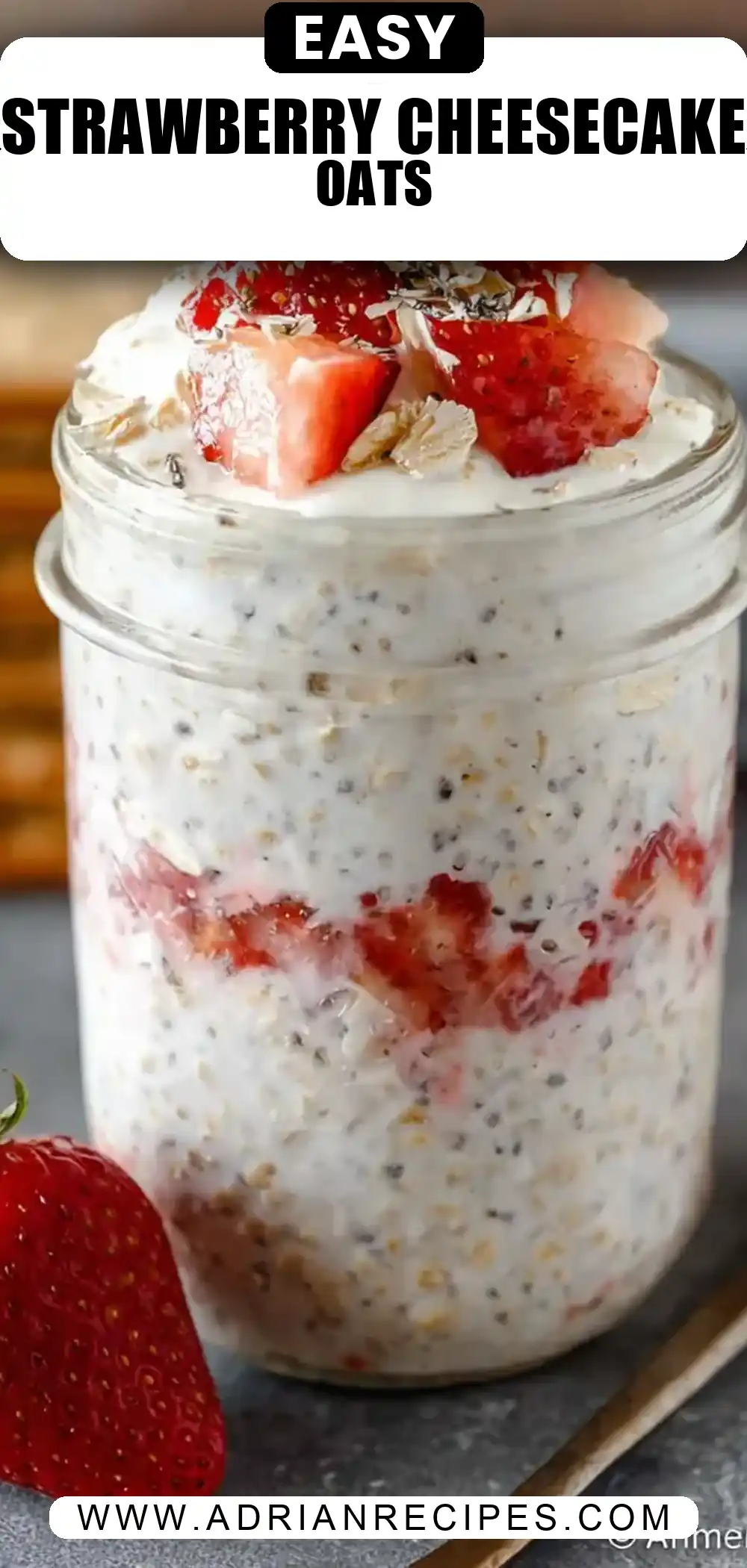 Strawberry Cheesecake Overnight Oats